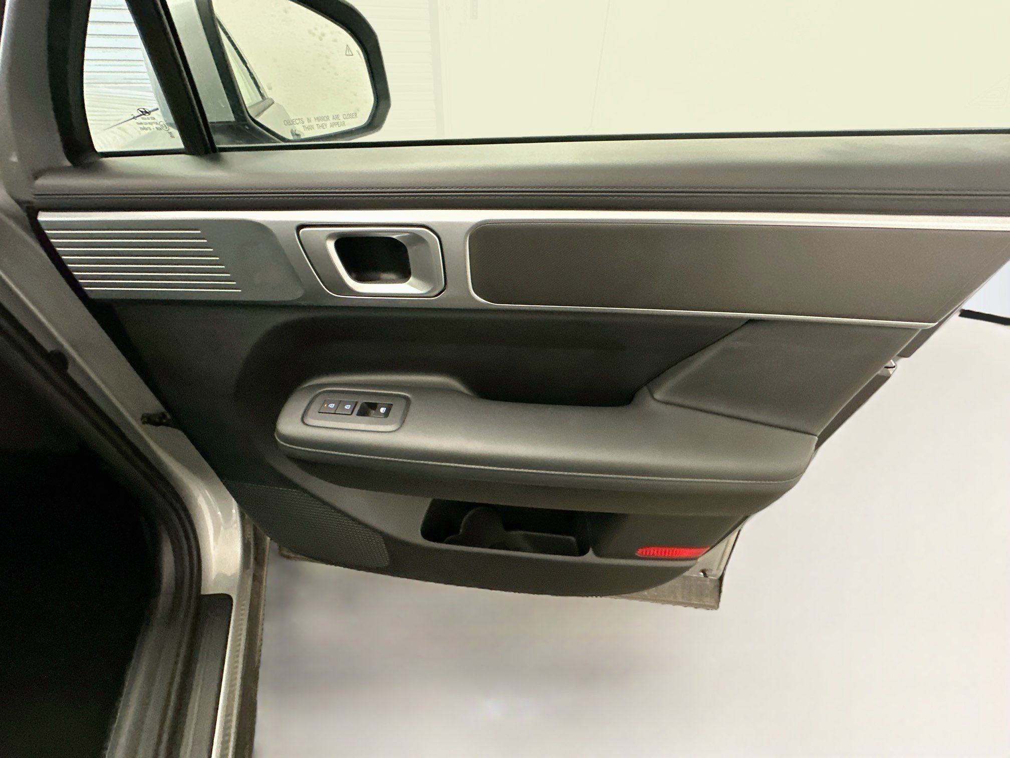 Used 2025 Hyundai Santa Fe SEL AWD/4WD image 34