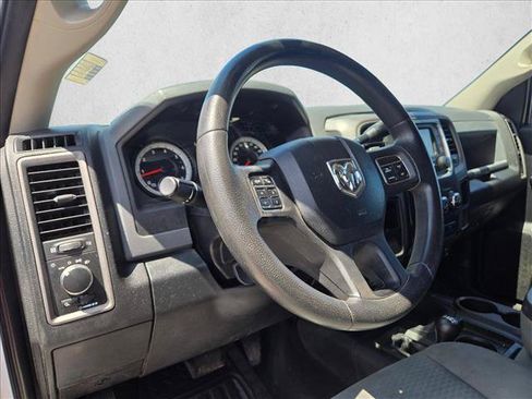 Used 2015 RAM 2500 Tradesman w/ Chrome Appearance Group AWD/4WD image 11