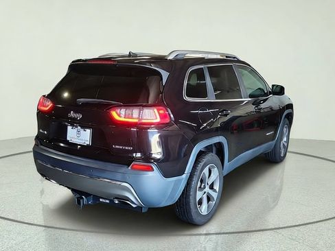 Used 2019 Jeep Cherokee Limited AWD/4WD image 3