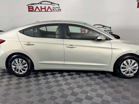 Used 2017 Hyundai Elantra SE FWD image 7