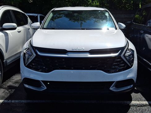Certified 2023 Kia Sportage EX FWD image 2