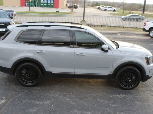 Used 2023 Kia Telluride EX X-Line image 8