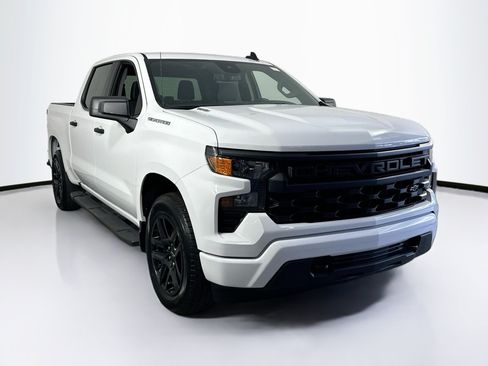 Used 2025 Chevrolet Silverado 1500 Custom RWD image 3