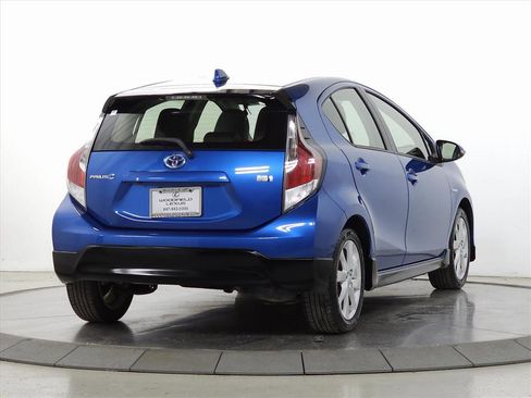 Used 2017 Toyota Prius C Four image 8