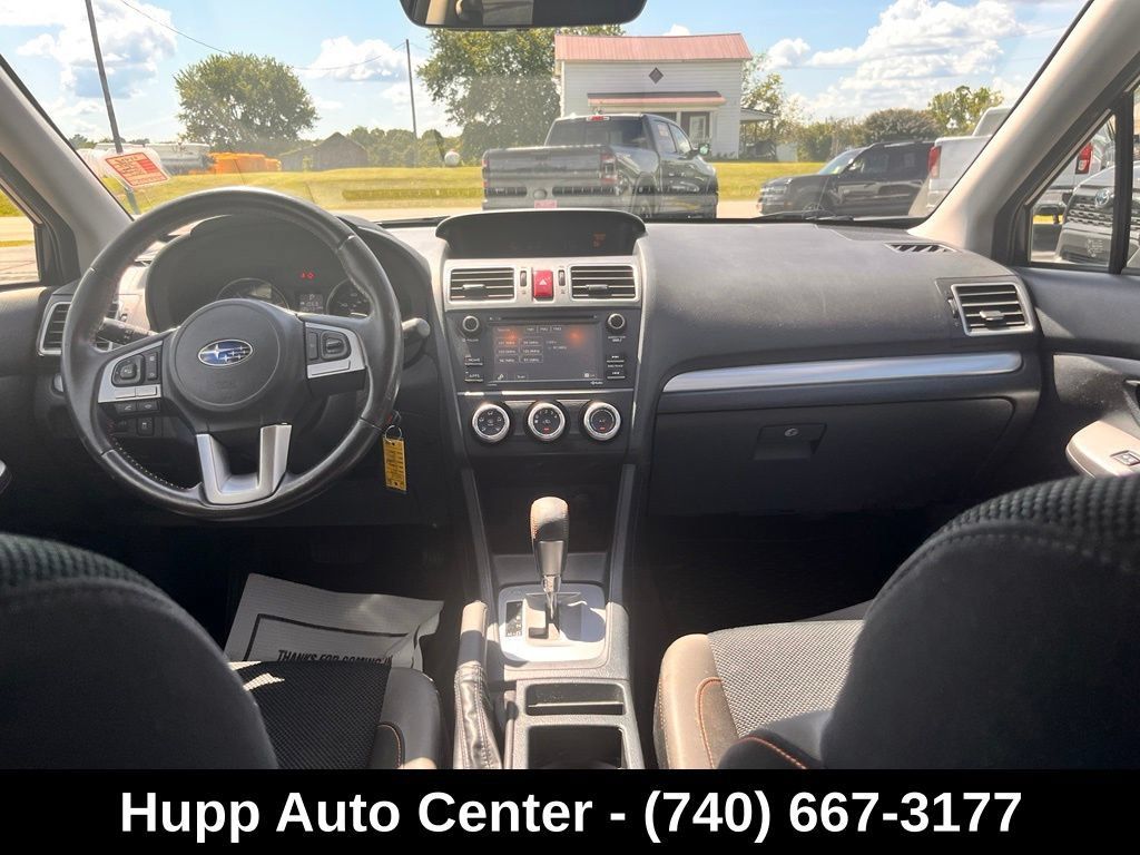 Used 2017 Subaru Crosstrek 2.0i Premium w/ Moonroof Package AWD/4WD image 9