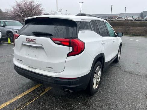 Used 2018 GMC Terrain SLE w/ Driver Convenience Package image 4