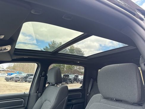 New 2026 RAM 1500 4x4 Crew Cab image 18