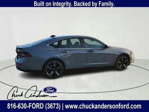 Used 2023 Honda Accord Sport image 7