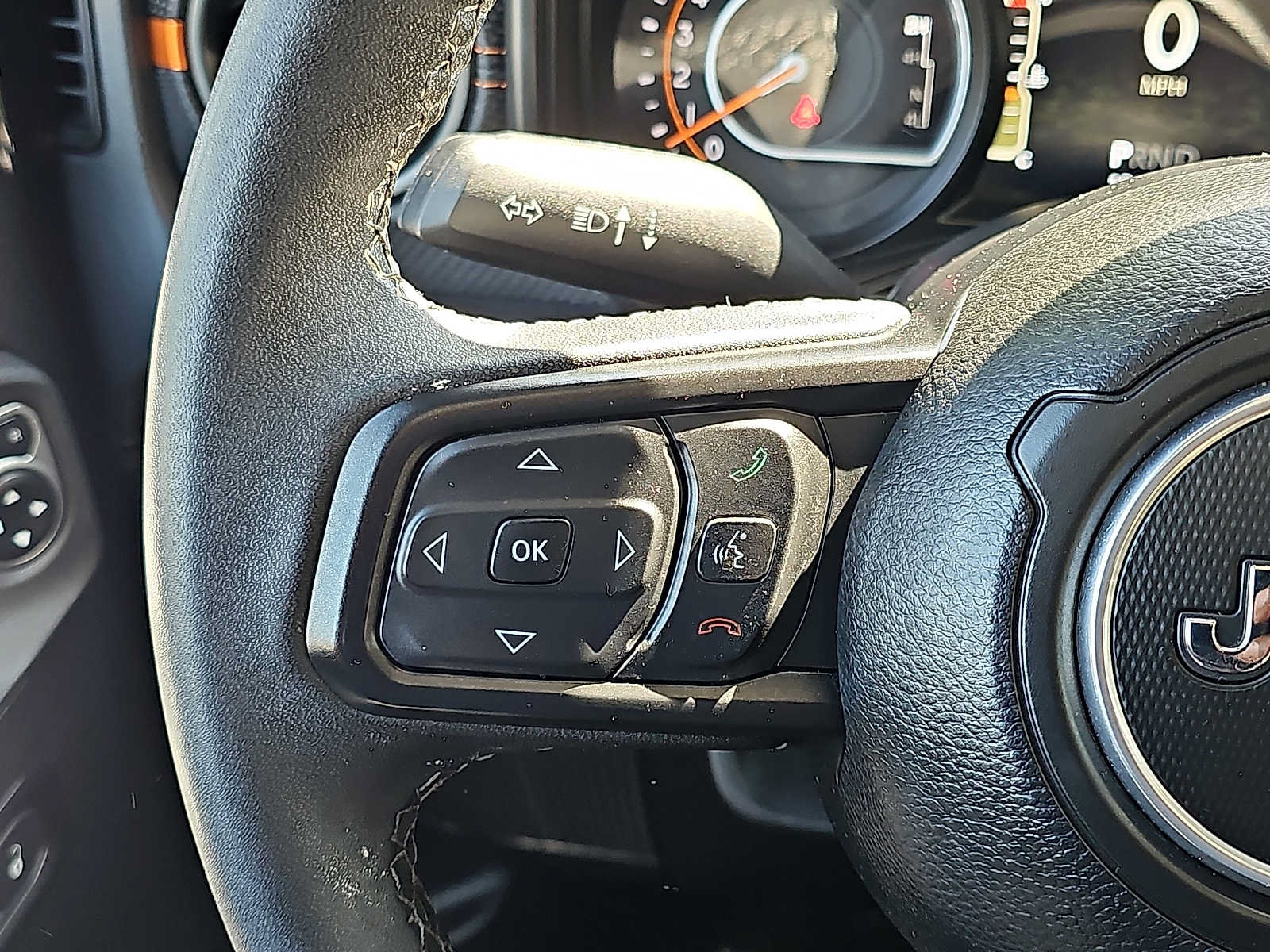 Used 2026 Jeep Gladiator Mojave AWD/4WD image 21