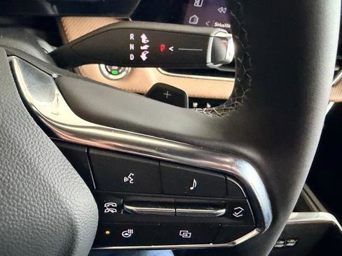 New 2026 Chevrolet Equinox ACTIV w/ Convenience Package III FWD image 19