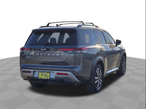 Used 2023 Nissan Pathfinder Platinum w/ Cargo Package FWD image 4