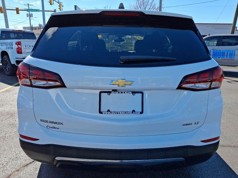 Used 2023 Chevrolet Equinox LT image 4