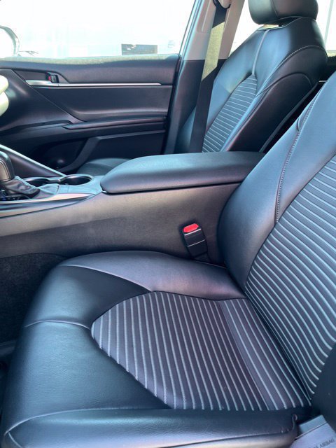 Used 2022 Toyota Camry SE FWD image 15