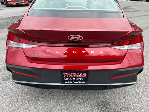 Certified 2024 Hyundai Elantra SEL image 12
