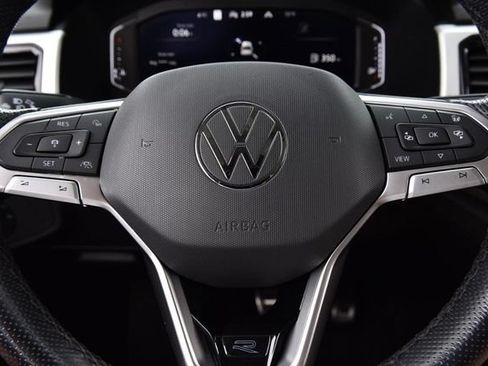 Certified 2022 Volkswagen Atlas SEL Premium AWD/4WD image 18