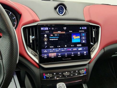 Used 2023 Maserati Ghibli Modena image 17