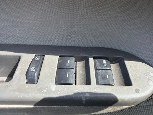 Used 2012 Ford Escape XLS FWD image 17