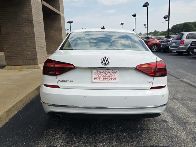 Used 2018 Volkswagen Passat 2.0T SE FWD image 4