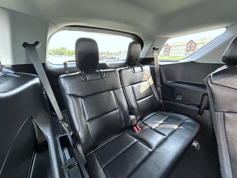 Used 2021 Ford Explorer XLT w/ Equipment Group 202A AWD/4WD image 21