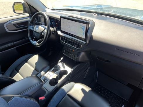 Used 2025 Ford Bronco Sport Outer Banks w/ Outer Banks Tech Package+ image 37