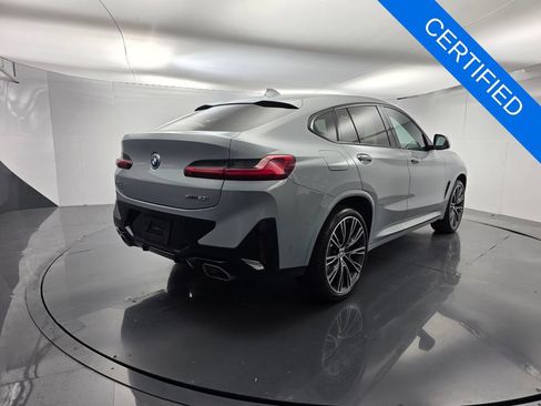 Used 2024 BMW X4 xDrive30i w/ Premium Package AWD/4WD image 4