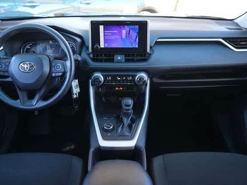 Used 2024 Toyota RAV4 LE image 10