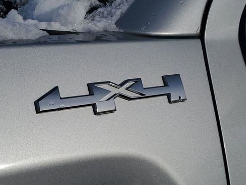 Used 2018 GMC Sierra 1500 SLE w/ SLE Value Package image 29