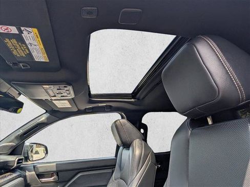 Used 2025 Toyota Tacoma Limited AWD/4WD image 16