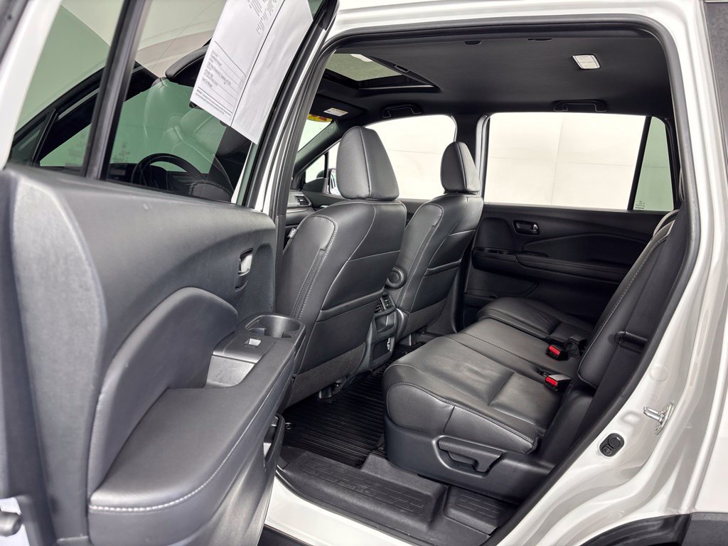 Certified 2023 Honda Passport EX-L image 28