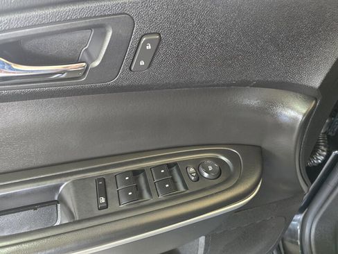 Used 2009 GMC Acadia SLT image 20