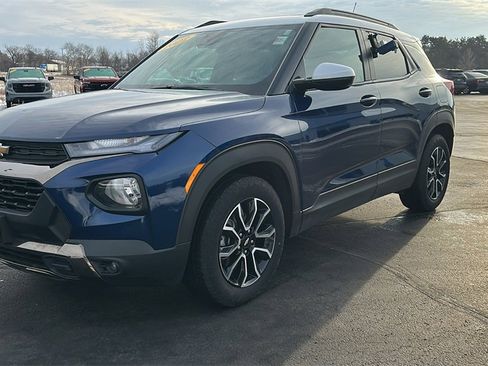 Certified 2022 Chevrolet TrailBlazer ACTIV w/ Sun and Liftgate Package image 3