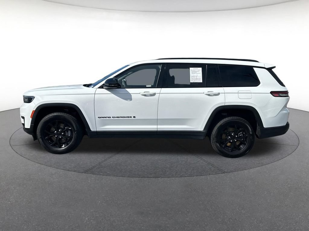 Certified 2024 Jeep Grand Cherokee L Laredo AWD/4WD image 2