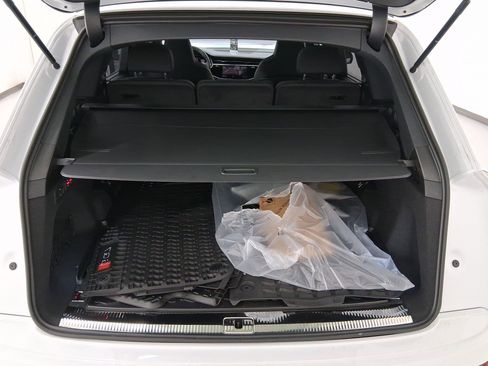 New 2026 Audi SQ7 Premium Plus AWD/4WD image 26