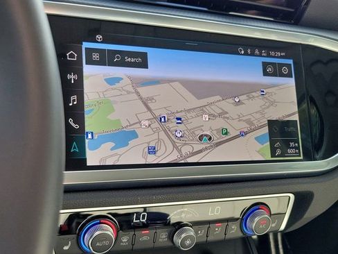 Certified 2025 Audi Q3 2.0T Premium Plus w/ Premium Plus Package image 25