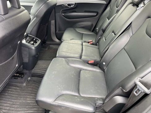 Used 2021 Volvo XC90 T5 Momentum w/ Protection Package image 19