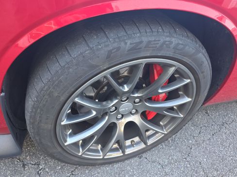 Used 2016 Dodge Challenger SRT w/ Technology Group image 13