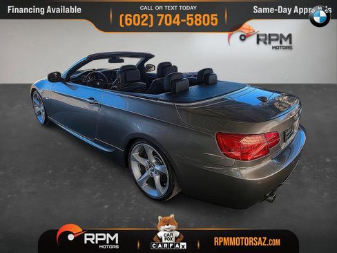 Used 2012 BMW 335i Convertible image 23