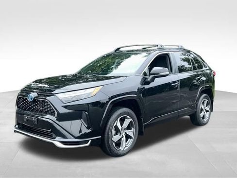Used 2023 Toyota RAV4 SE w/ Weather & Moonroof Package AWD/4WD image 1