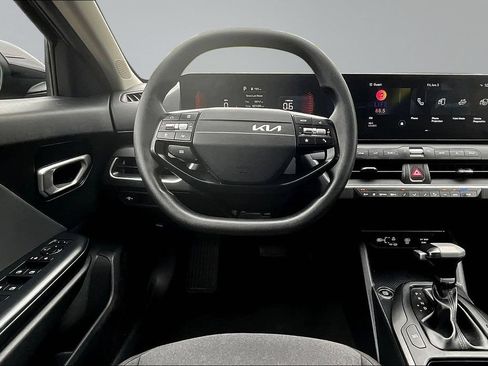 Used 2025 Kia K4 FWD image 9