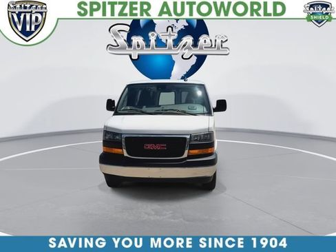 Used 2025 GMC Savana 2500 Extended w/ Driver Convenience Package RWD image 4