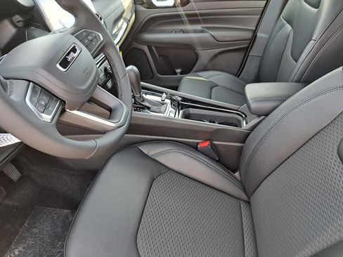 New 2026 Jeep Compass Latitude AWD/4WD image 19