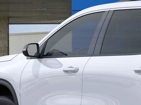 New 2026 Chevrolet Traverse LT w/ Driver Confidence Package image 12