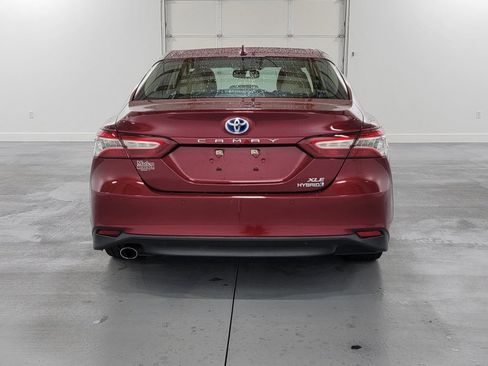 Used 2018 Toyota Camry XLE w/ Audio Package FWD image 8