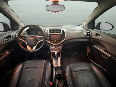 Used 2017 Chevrolet Sonic Premier FWD image 9