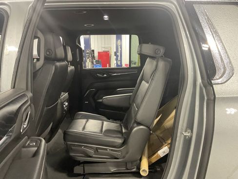 Used 2024 GMC Yukon XL Denali image 9
