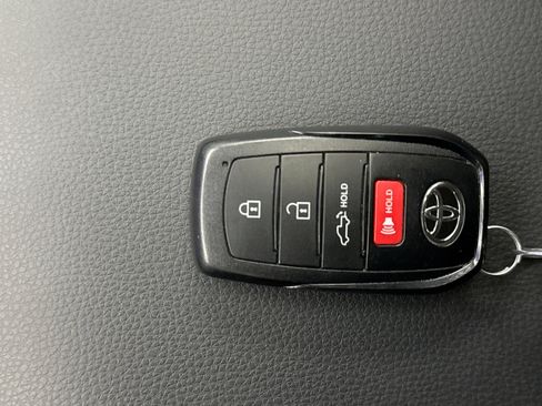 Used 2024 Toyota Tacoma Limited w/ Limited Package (LT) image 24