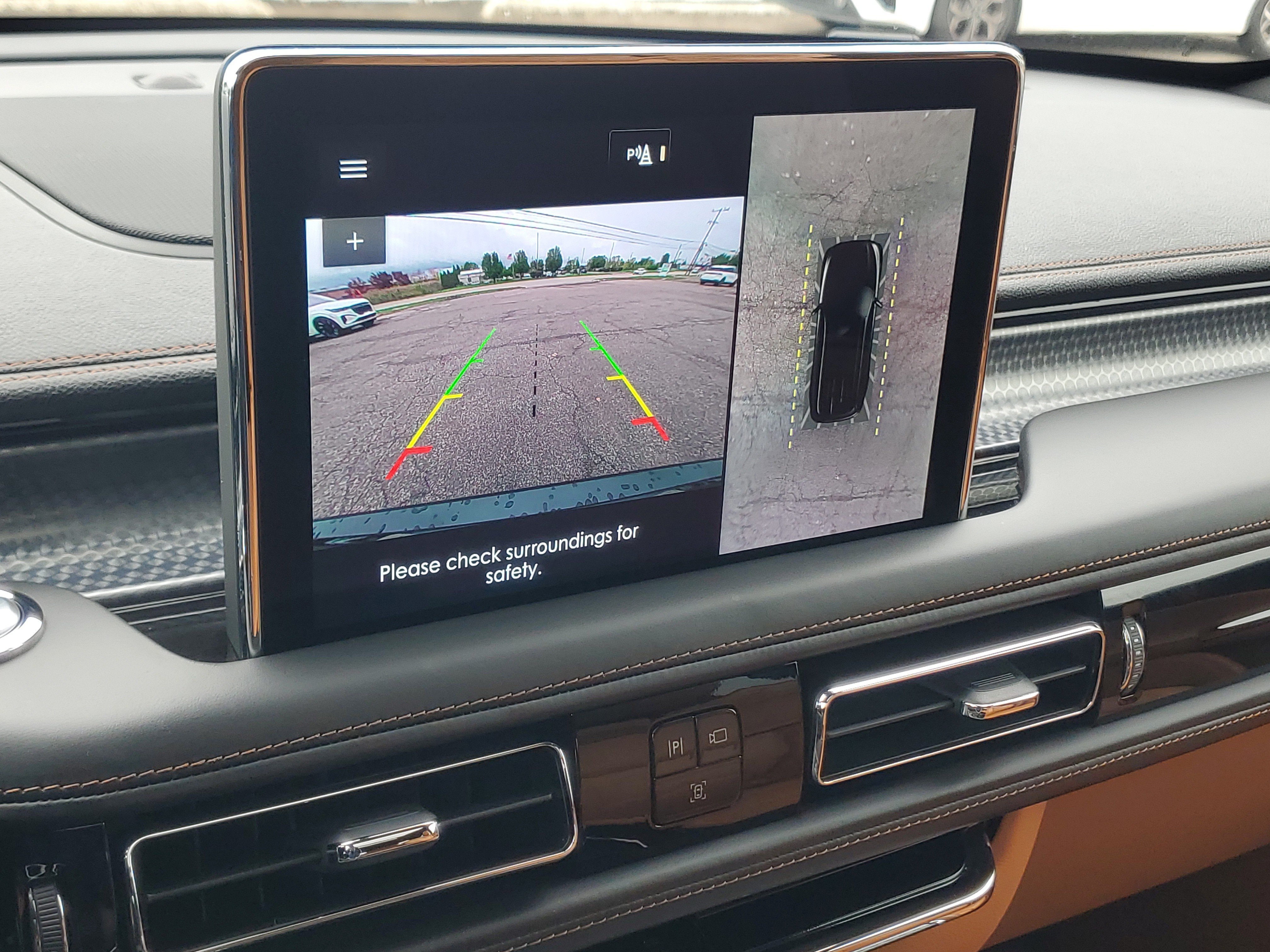 Certified 2023 Lincoln Aviator Black Label w/ Dynamic Handling Package AWD/4WD image 17