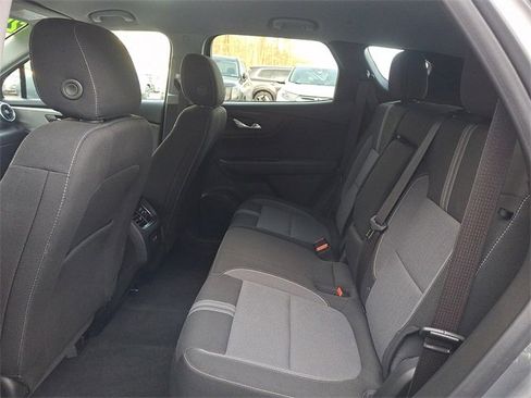 Used 2025 Chevrolet Blazer LT w/ Convenience Package image 10