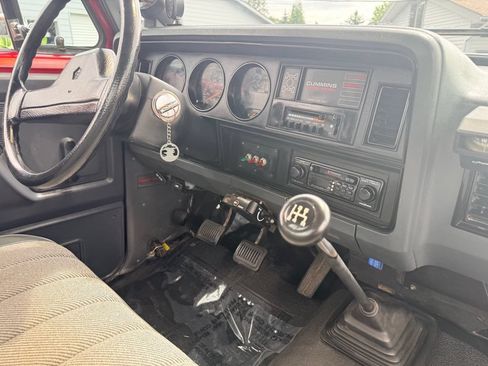 Used 1992 Dodge D/W Truck 250 AWD/4WD image 21