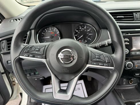 Used 2017 Nissan Rogue S image 14